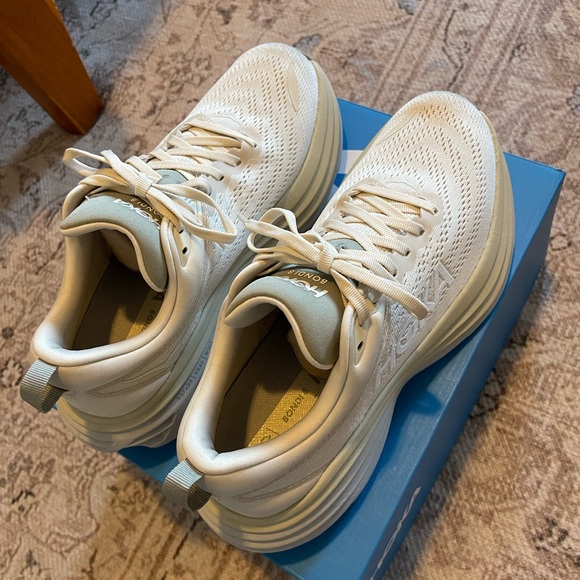 Hoka Bondi 8 Max Cushioned Road Running Shoe - Men's Size 8.5 - Like New!" - Picture 2 of 13